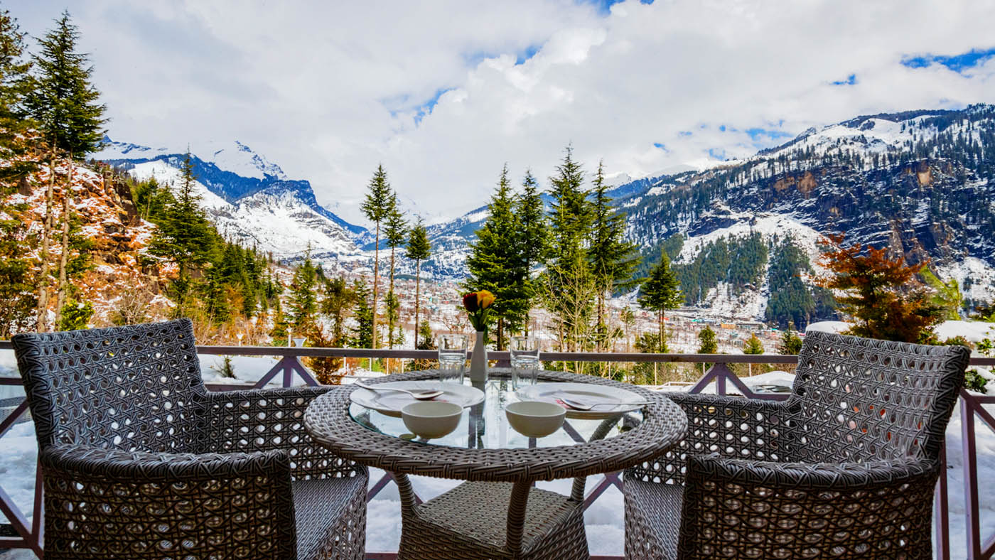 best hotel in manali with cheap price